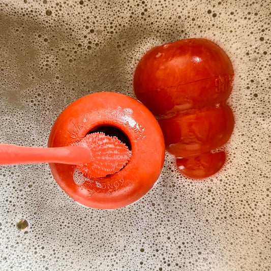 KONG® Cleaning Brush